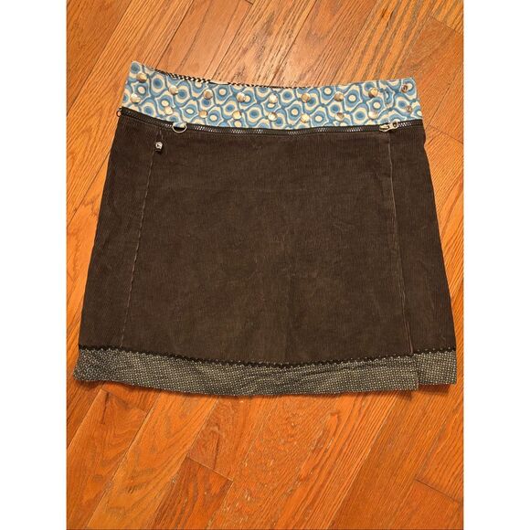 ZAND Amsterdam Reversible Skirt - Picture 1 of 6